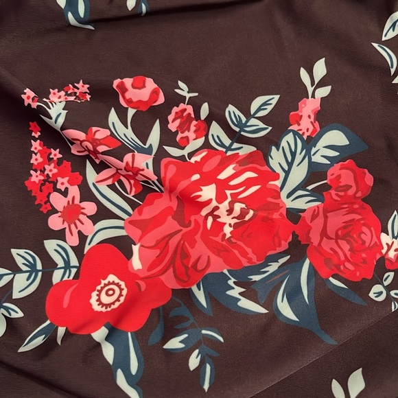 Smismivo women’s red and black floral halter one piece swimsuit Size XL NWT - Picture 6 of 7